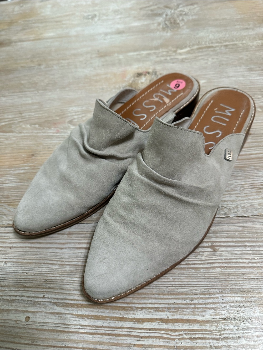 Anthropologie Musse & Cloud Suede Point Toe Mules Sz 9